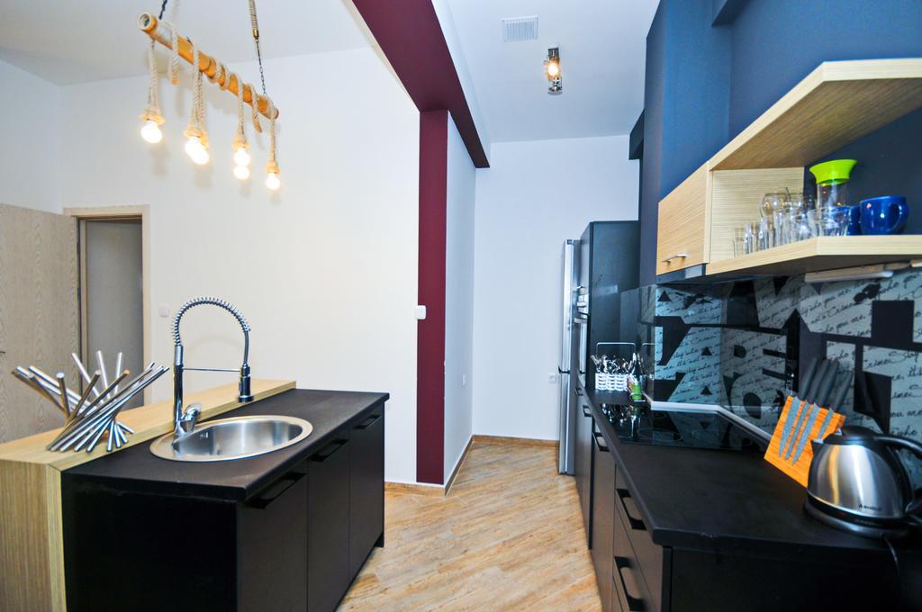 Sea Breeze Lux Apartments Budva Exterior photo